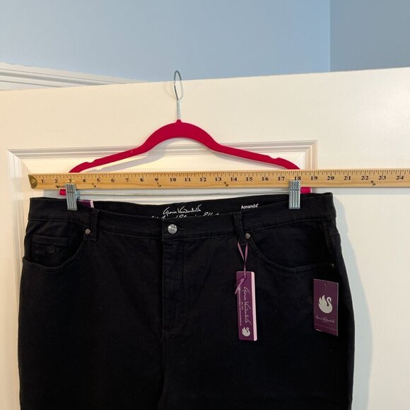 Gloria Vanderbilt Amanda Heritage Fit Skimmer Classic Rise Capri Size 20W NWT. - Picture 13 of 13